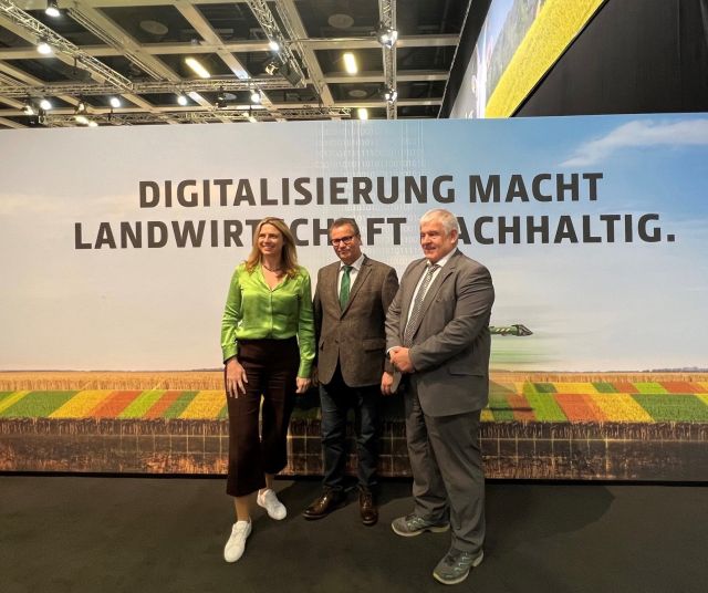 Pressemitteilung: Schweizer und Färber führen Gespräche auf IGW