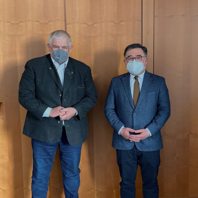 Botschafter besuchen Hermann Färber